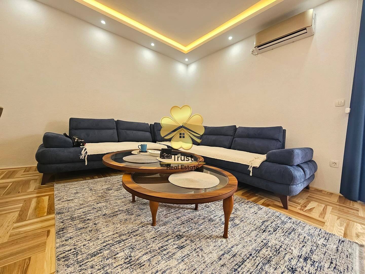 Dvosoban stan, Stari Aerodrom, Podgorica, 77m2 — fotografija 2