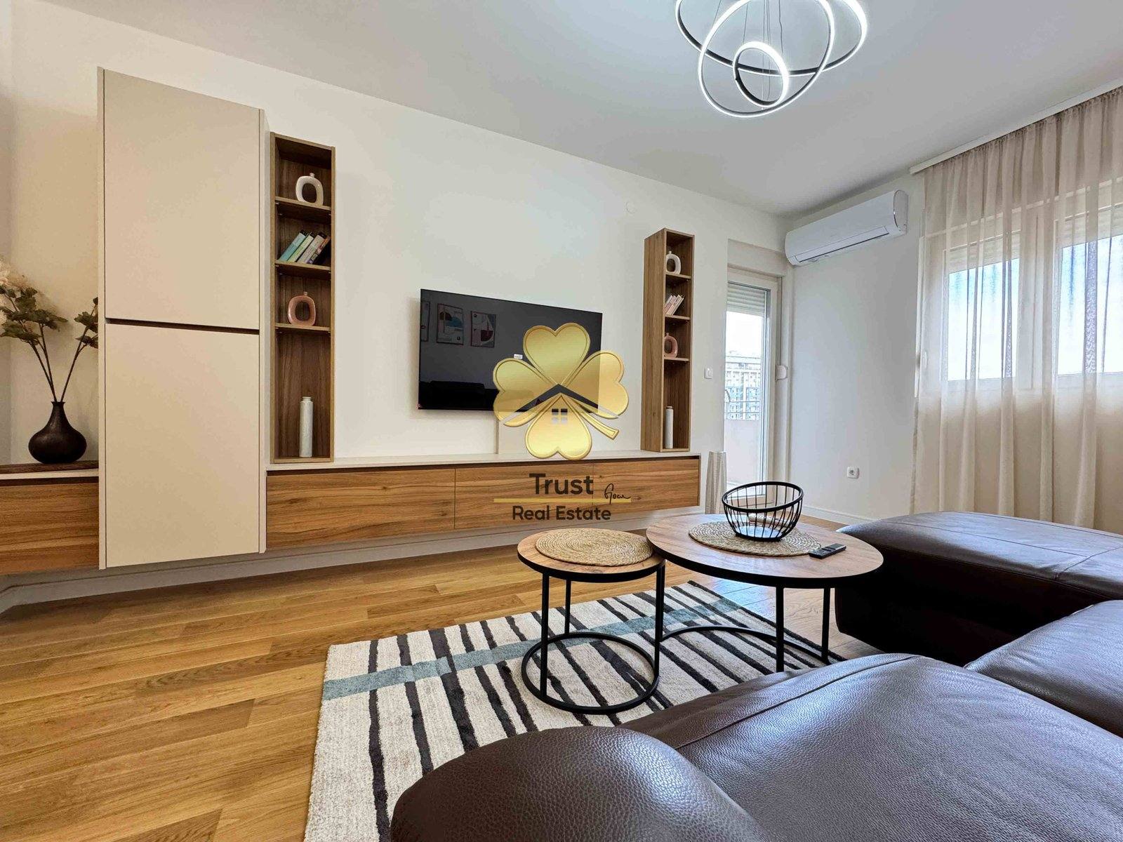 Jednosoban stan, Central Point, Podgorica, 49m2 — fotografija 2