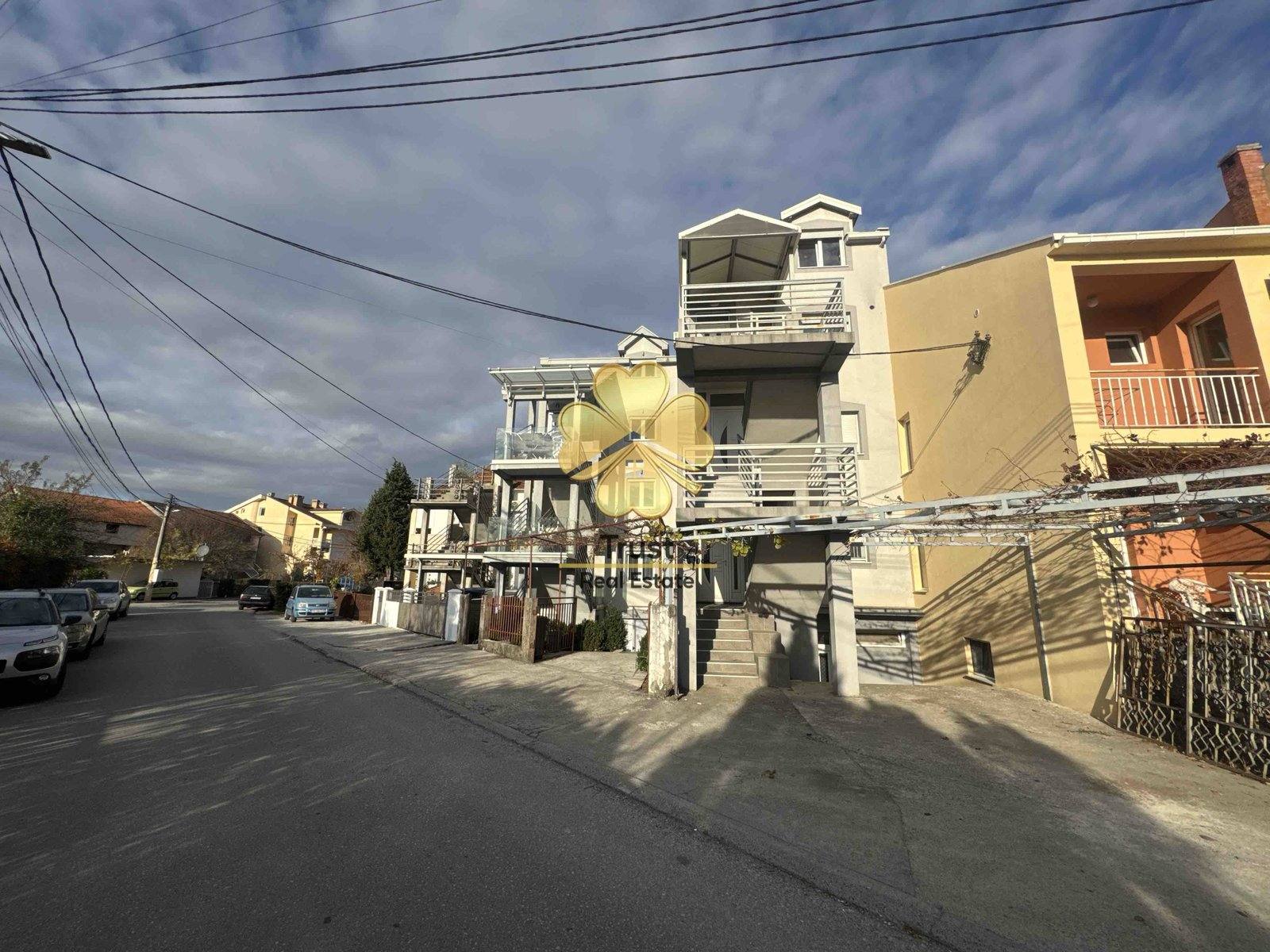 Trosoban dupleks stan, Zabjelo, 150m2, Podgorica — fotografija 17