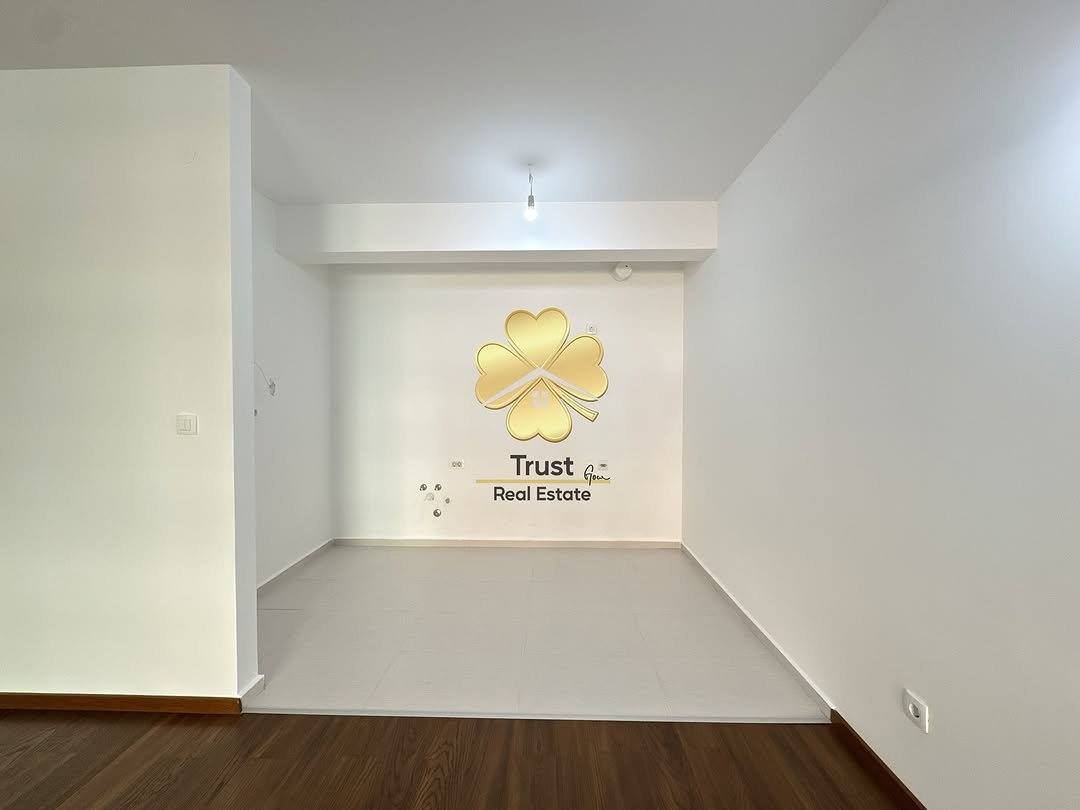Dvosoban nenamješten stan, 70m2, Master kvart, Podgorica — fotografija 2
