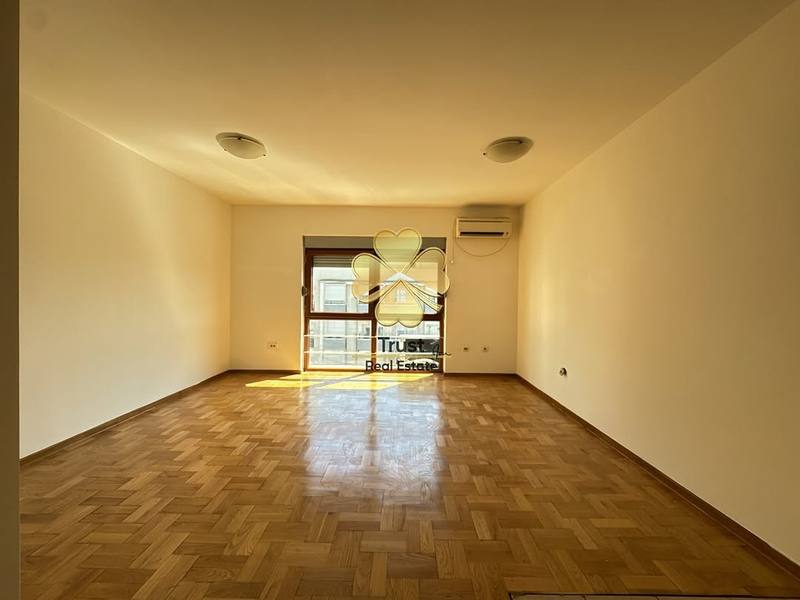 Prodaja garsonjera ,30m2, Baku, Podgorica