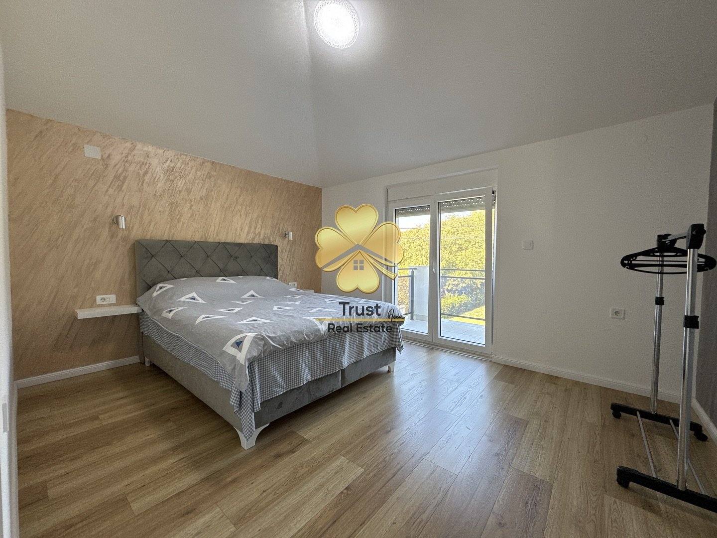 Kuca, Dajbabe, Podgorica, 230m2 — fotografija 2