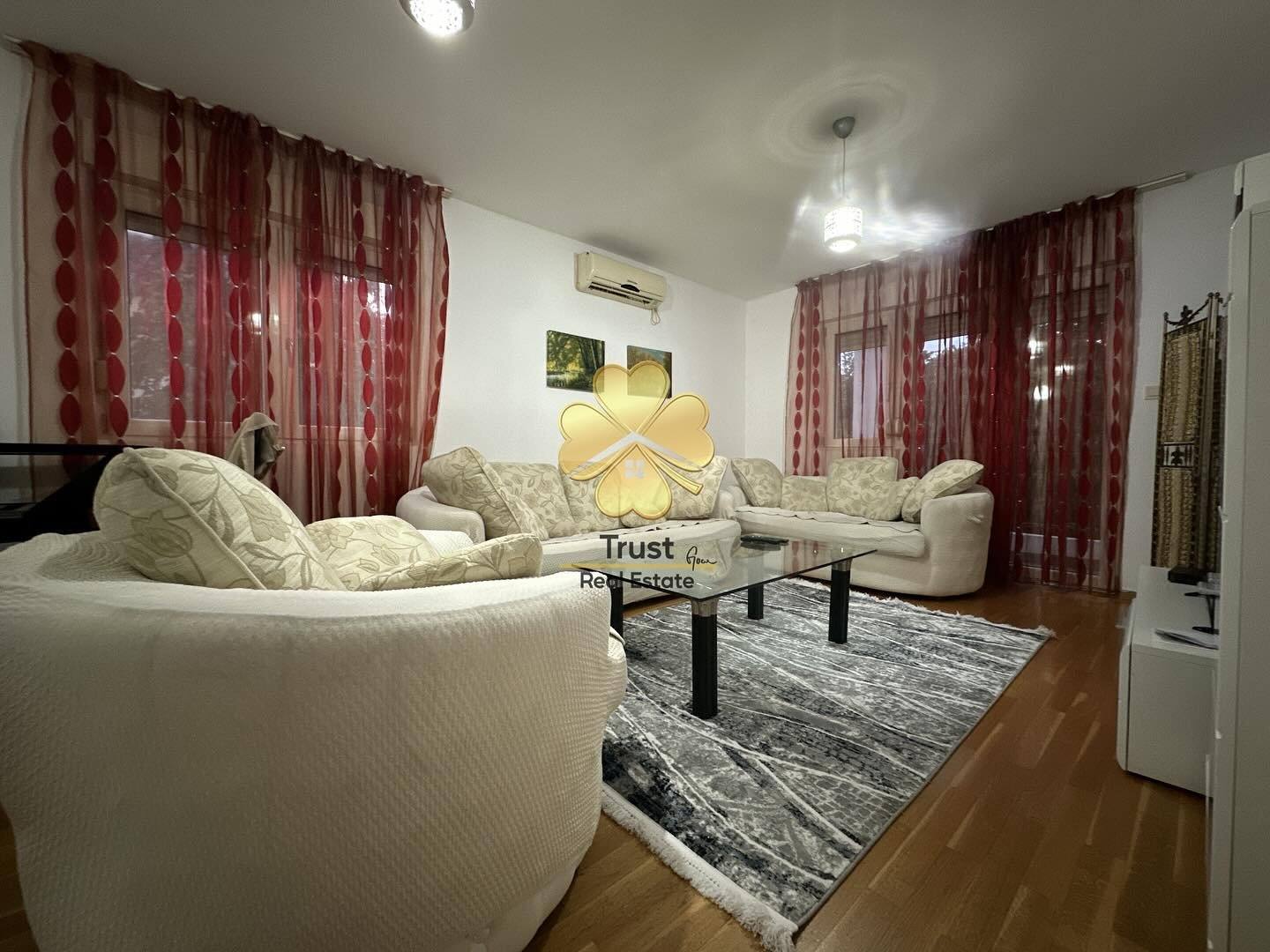 Trosoban stan, Dalmatinska ulica, Podgorica, 80m2 — fotografija 1