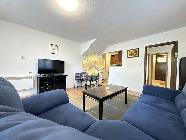 Jednosoban stan ( sprat kuce ), 50m2, Zagorič, Podgorica — fotografija 2