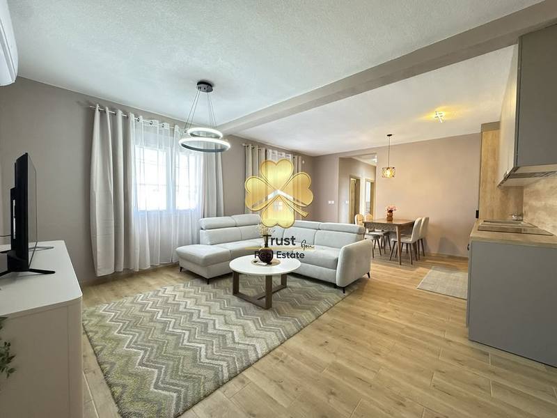 Dvosoban stan, 80m2,Gornja Gorica, Podgorica