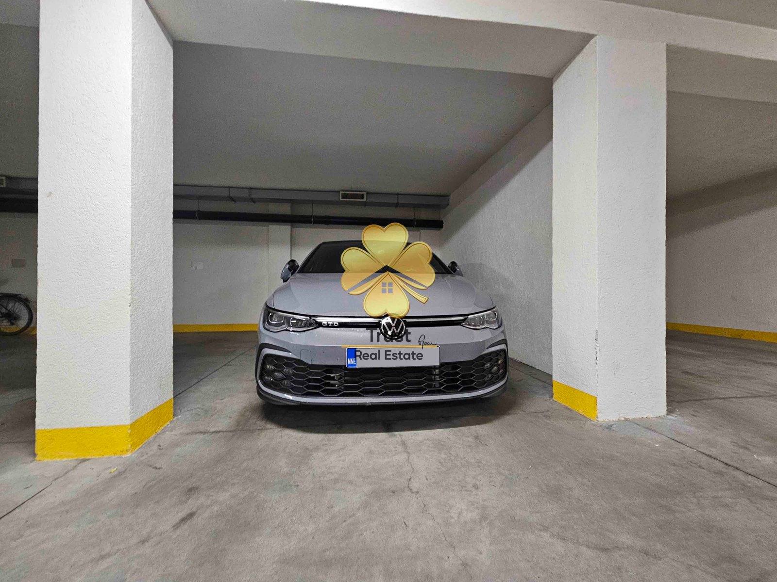 LUX Dvosoban stan, Momisici, Podgorica, 80m2 — fotografija 14