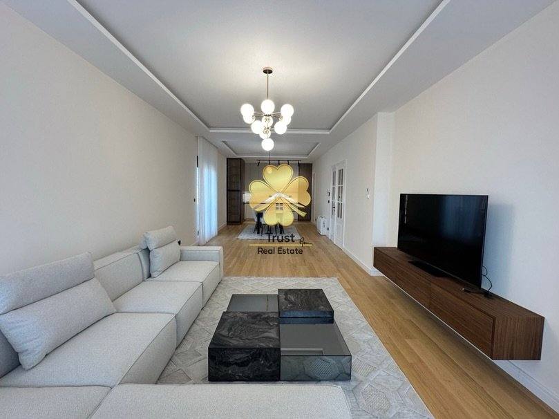 Trosoban stan, Gorica C, Podgorica, 120m2 — fotografija 1