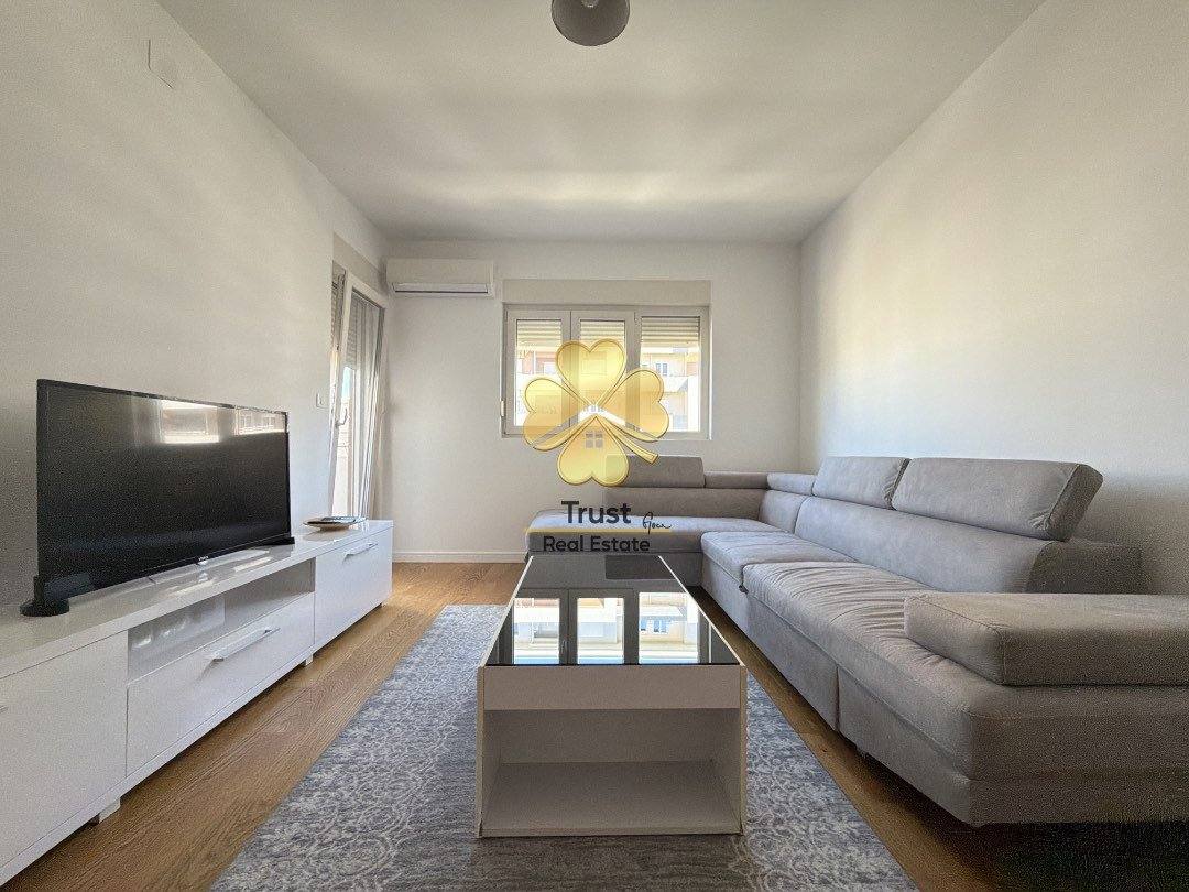 Dvosoban stan, 70m2, Central Point, Podgorica — fotografija 1