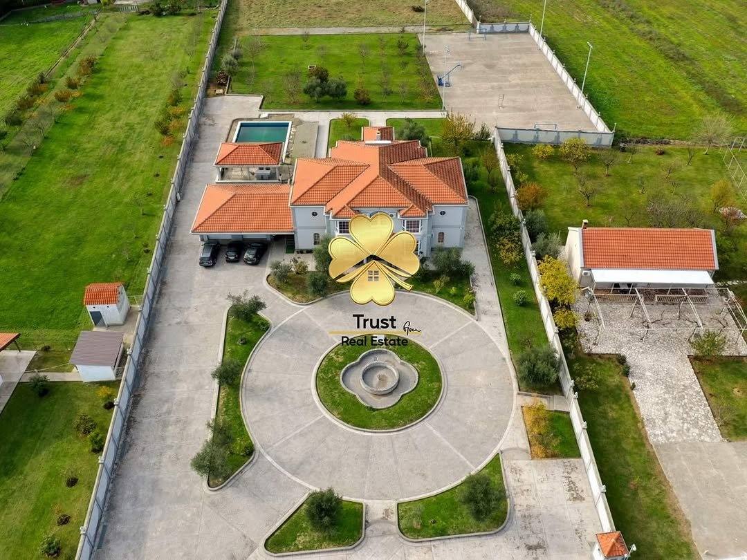 Na priodaju vila, 560m2, Begovina, Danilovgrda — fotografija 1
