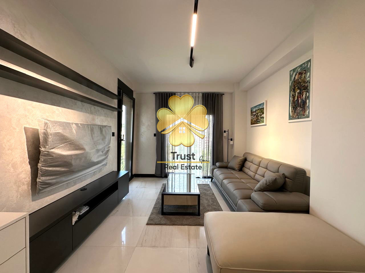 Moderan jednosoban stan za izdavanje, Zagorič, 45m2 — fotografija 1