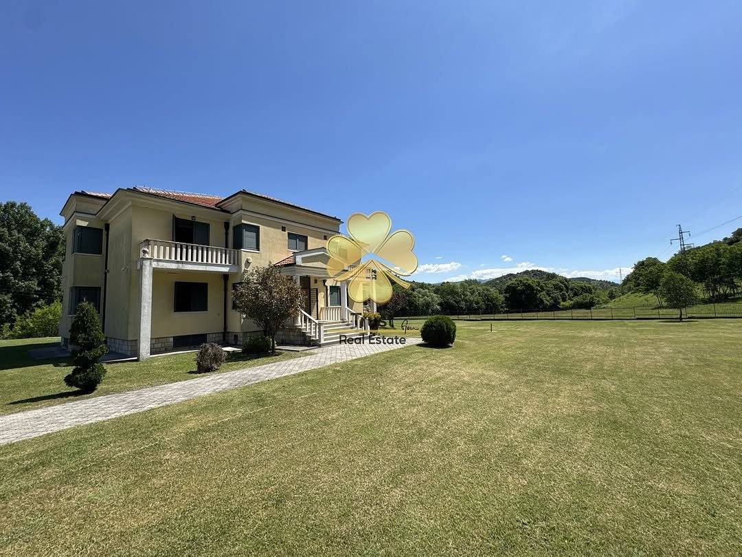 Na prodaju vila, 600m2,Velje Brdo , Podgorica — fotografija 2