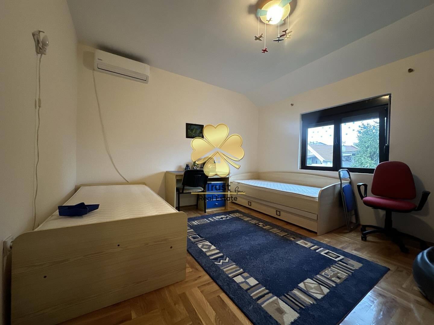 Dvosoban stan, Stari Aerodrom, Podgorica, 80m2 — fotografija 9