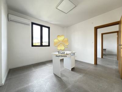 Land for rent in Centar, Podgorica — photo 8