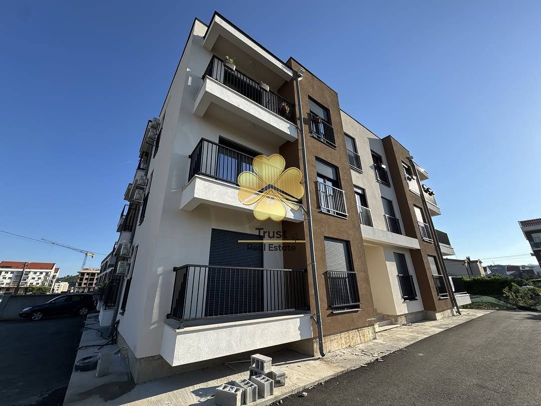 Dvosoban stan-nenamješten, 60m2, Zabjelo, Podgorica — fotografija 1