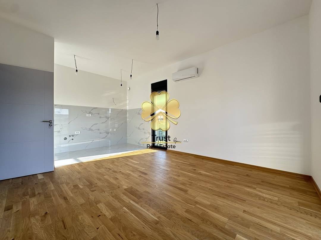 Dvosoban stan-nenamješten, 60m2, Zabjelo, Podgorica — fotografija 2