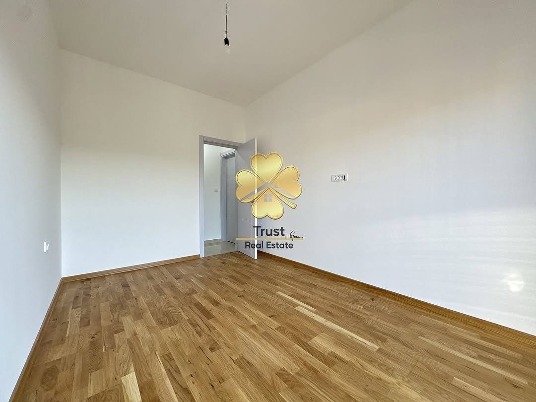 Dvosoban stan-nenamješten, 60m2, Zabjelo, Podgorica — fotografija 13