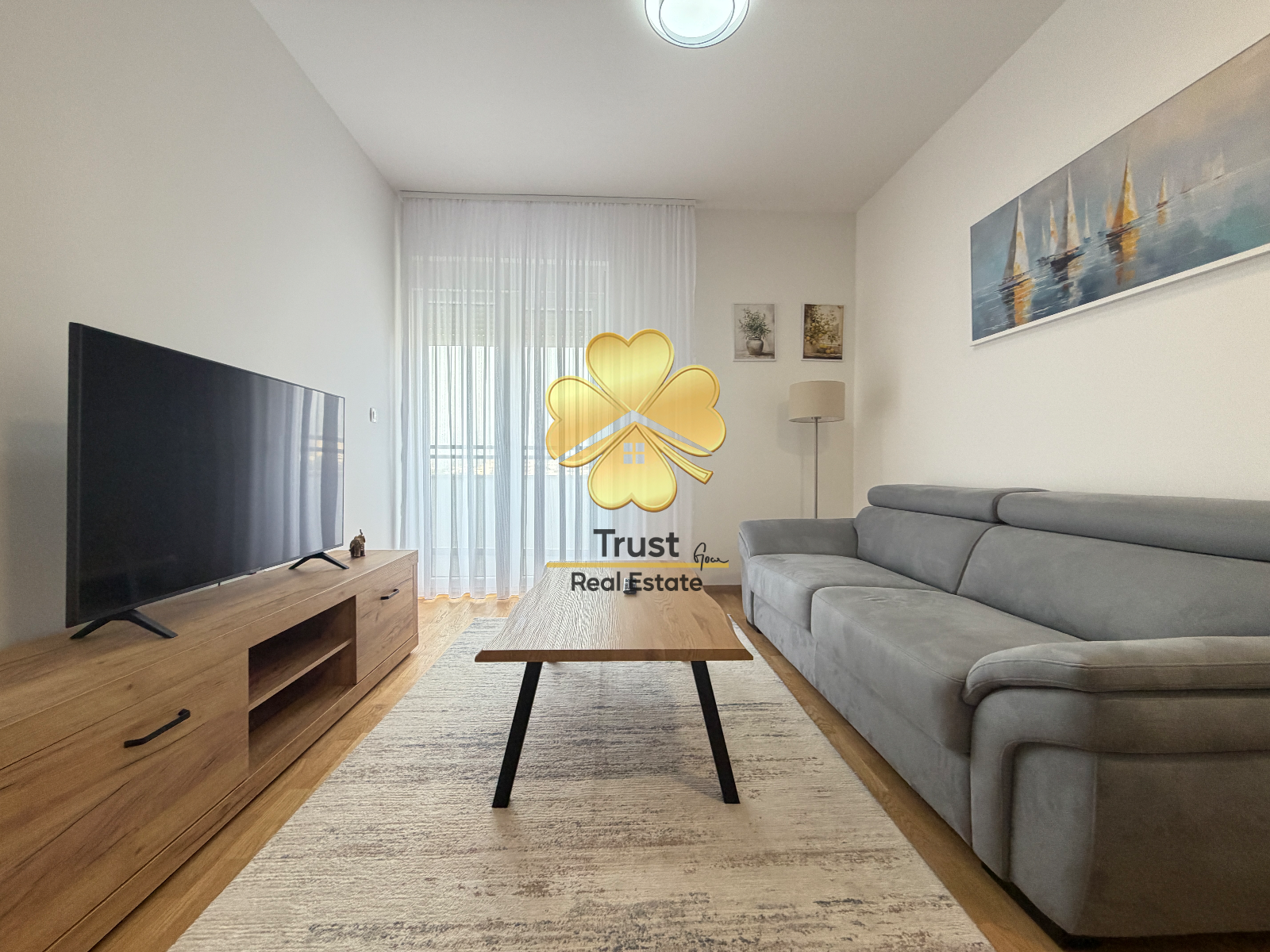 Iznajmljivanje Jednosoban Stan Pobrežje, 50m2 — fotografija 1