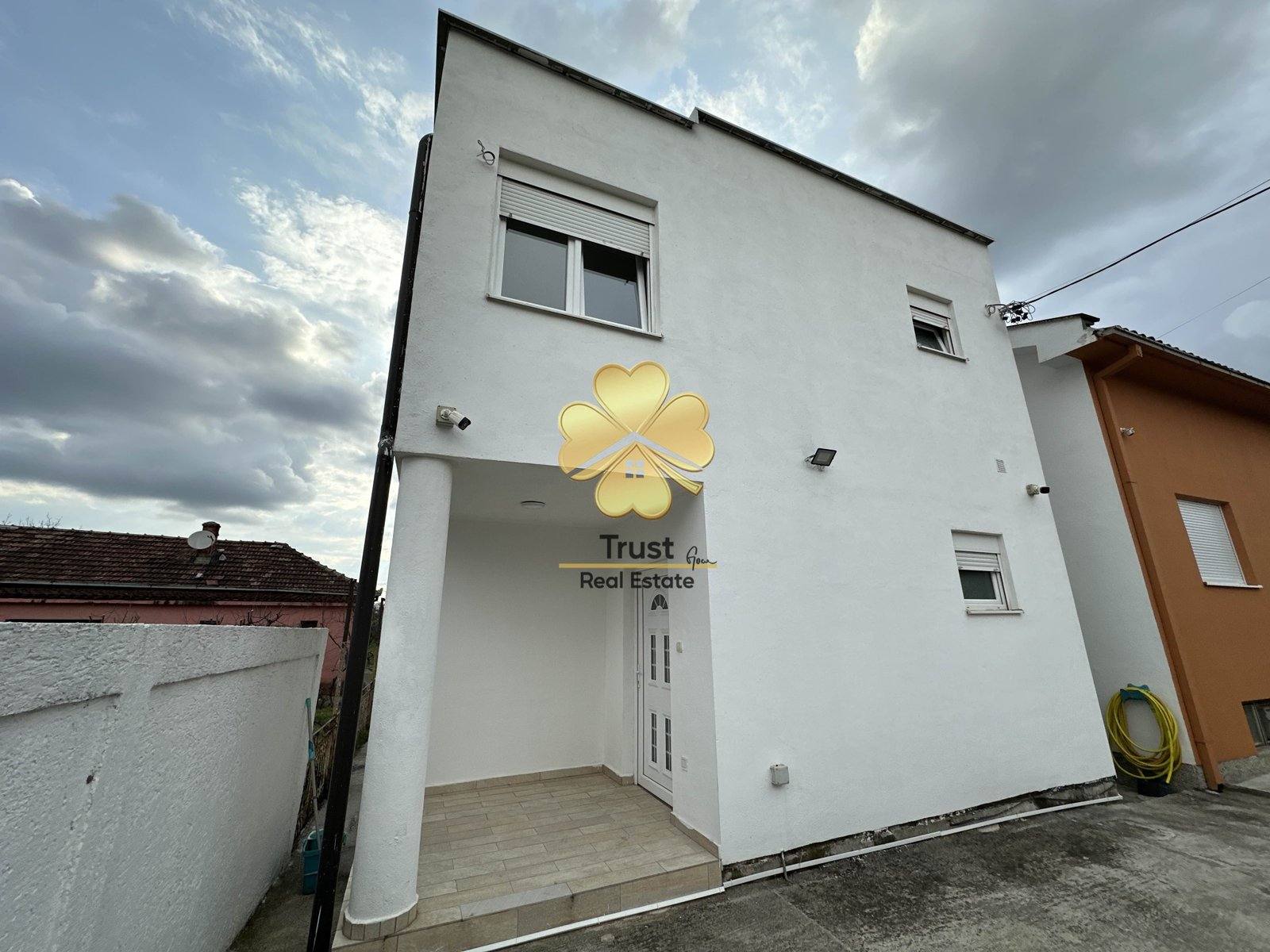 Trosobna kuća, Masline, Podgorica, 150m2 — fotografija 1