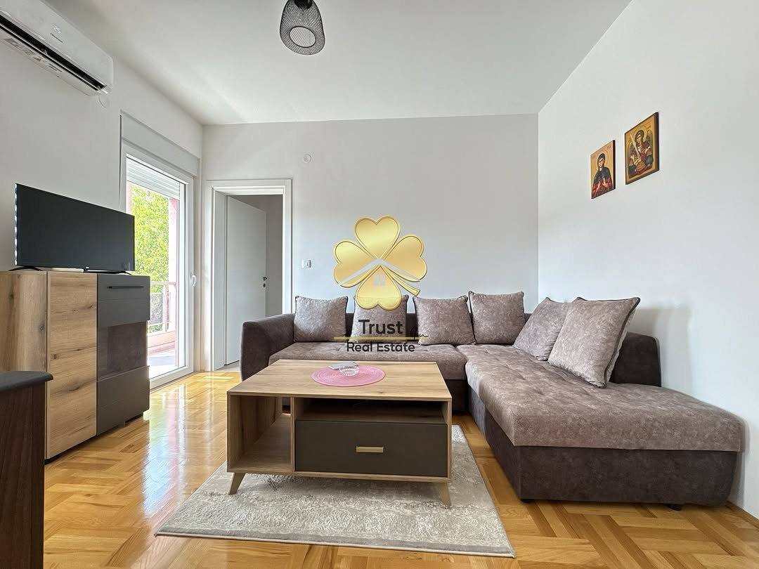 Dvosoban stan, 60m2, Konik, Podgorica — fotografija 1