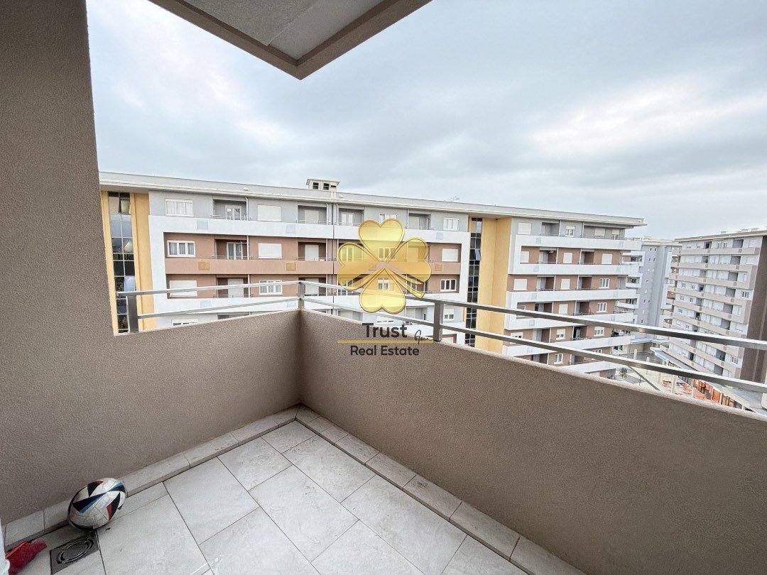 Trosoban stan, 100m2, Central Point, Podgorica — fotografija 15