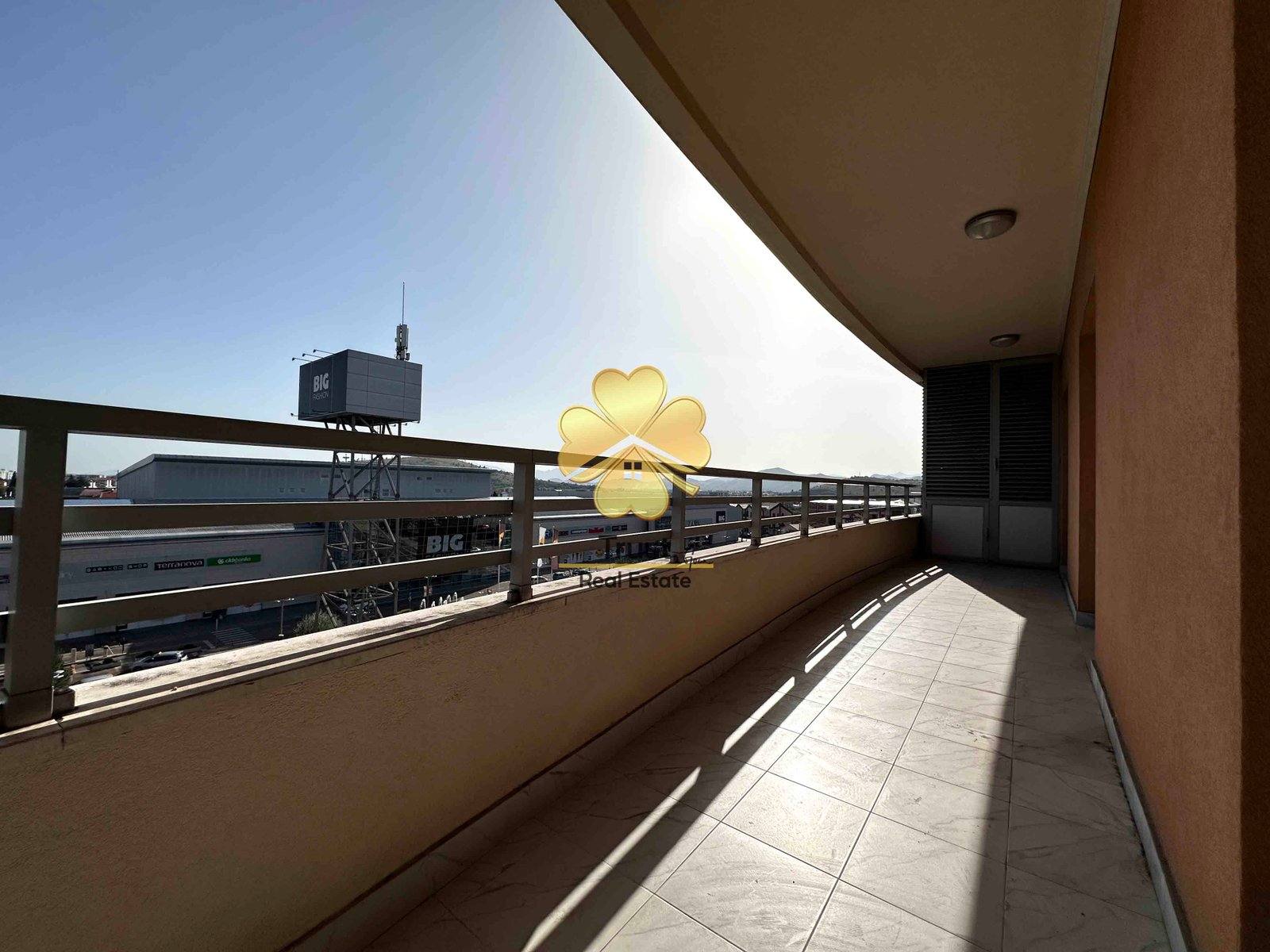 Dvosoban stan, City Kvart, Podgorica, 75m2 — fotografija 11