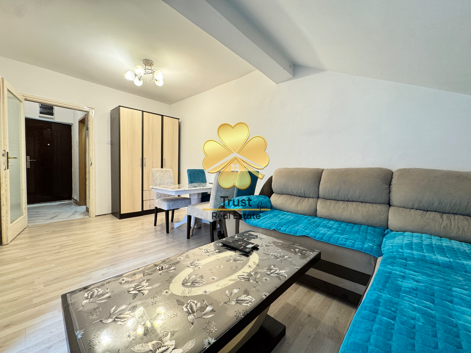One-Bedroom Apartment Adok, Budva, 34m2 — photo 2