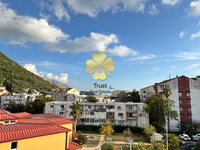 One-Bedroom Apartment Adok, Budva, 34m2