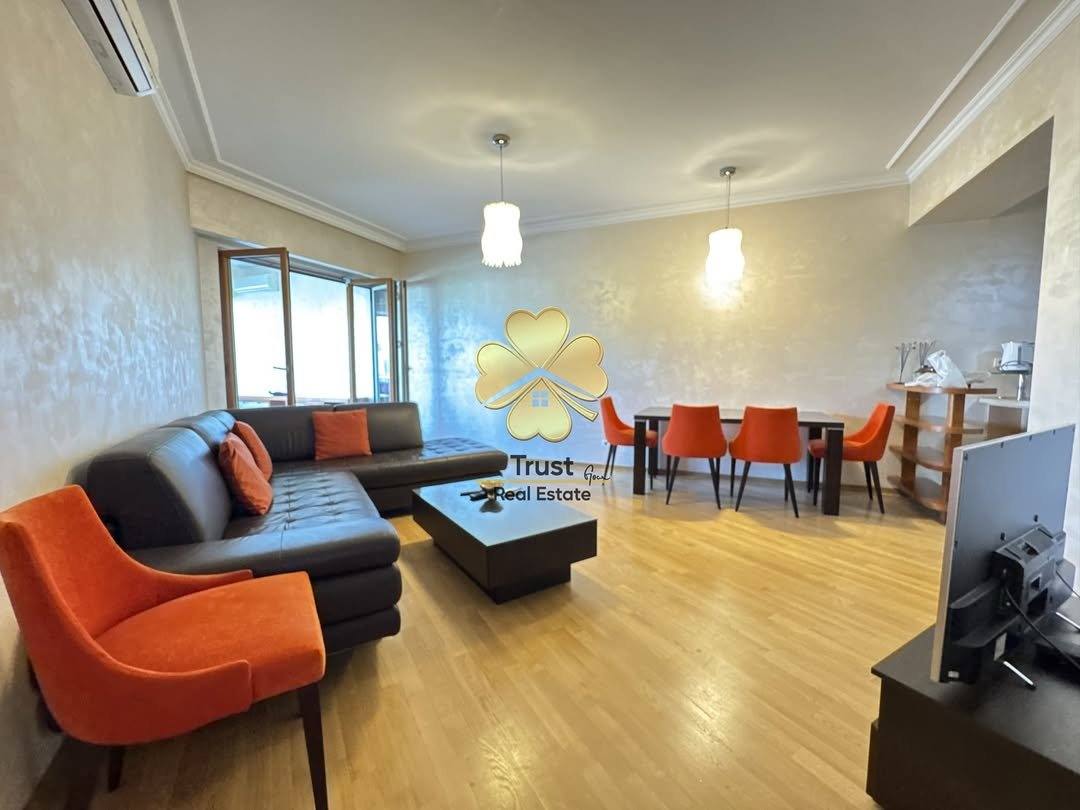 Dvoiposoban stan, Centar, Podgorica, 100m2 — fotografija 2