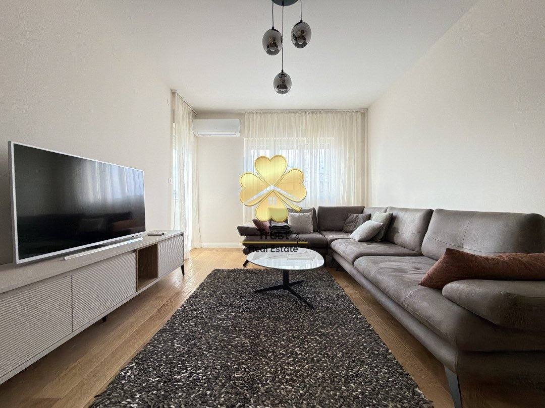 Jednosoban stan, 50m2, Central Point, Podgorica — fotografija 2