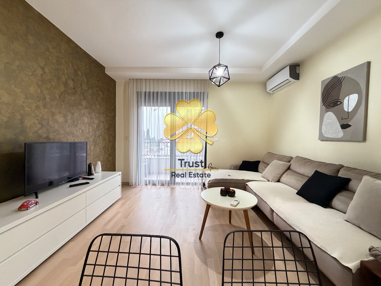 Apartment for Rent: Pobrezje, 45m2 near Hotel Signum — photo 1
