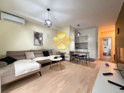 Apartment for Rent: Pobrezje, 45m2 near Hotel Signum