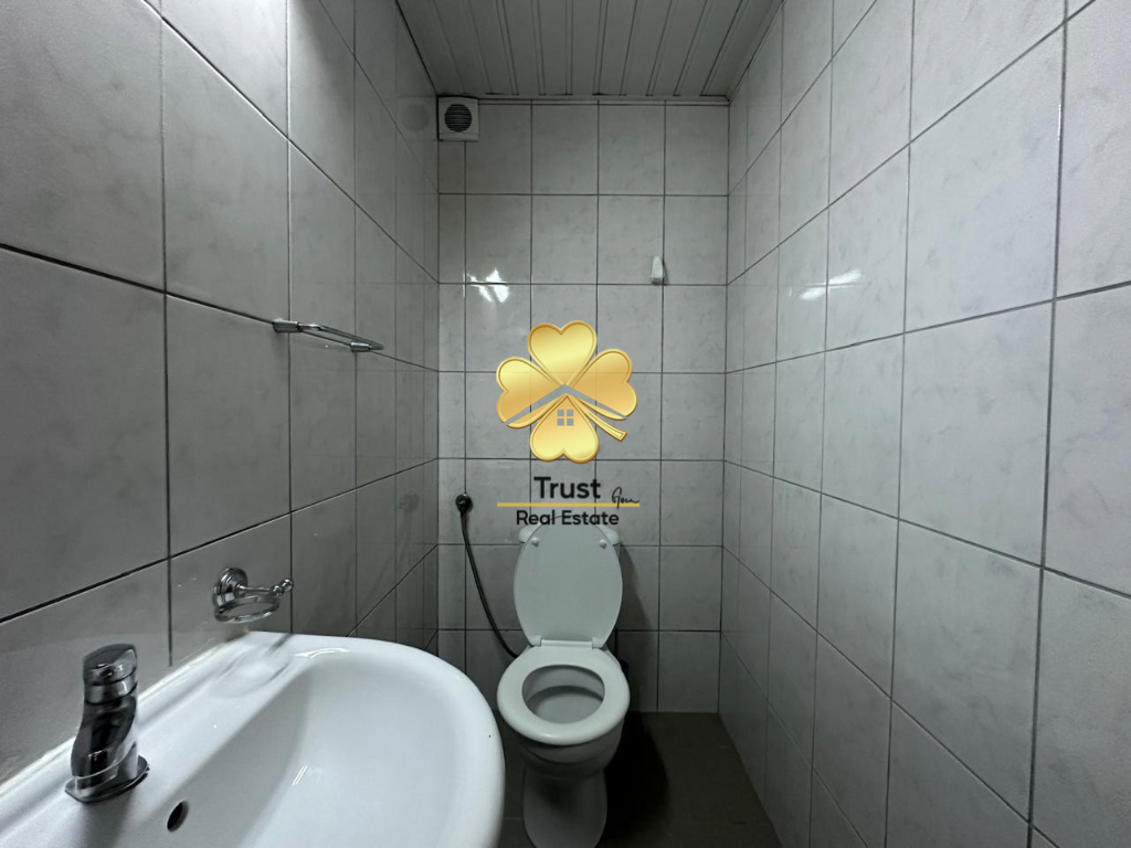 Dvosoban stan, 60m2, Blok 9, Podgorica — fotografija 11