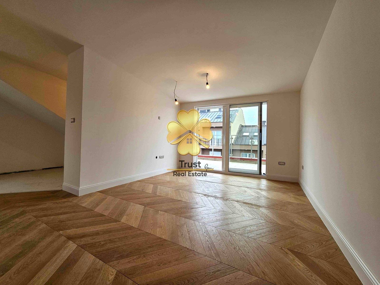 Dvosoban stan, Ljubovic, Podgorica, 69m2+ 19m2 — fotografija 1