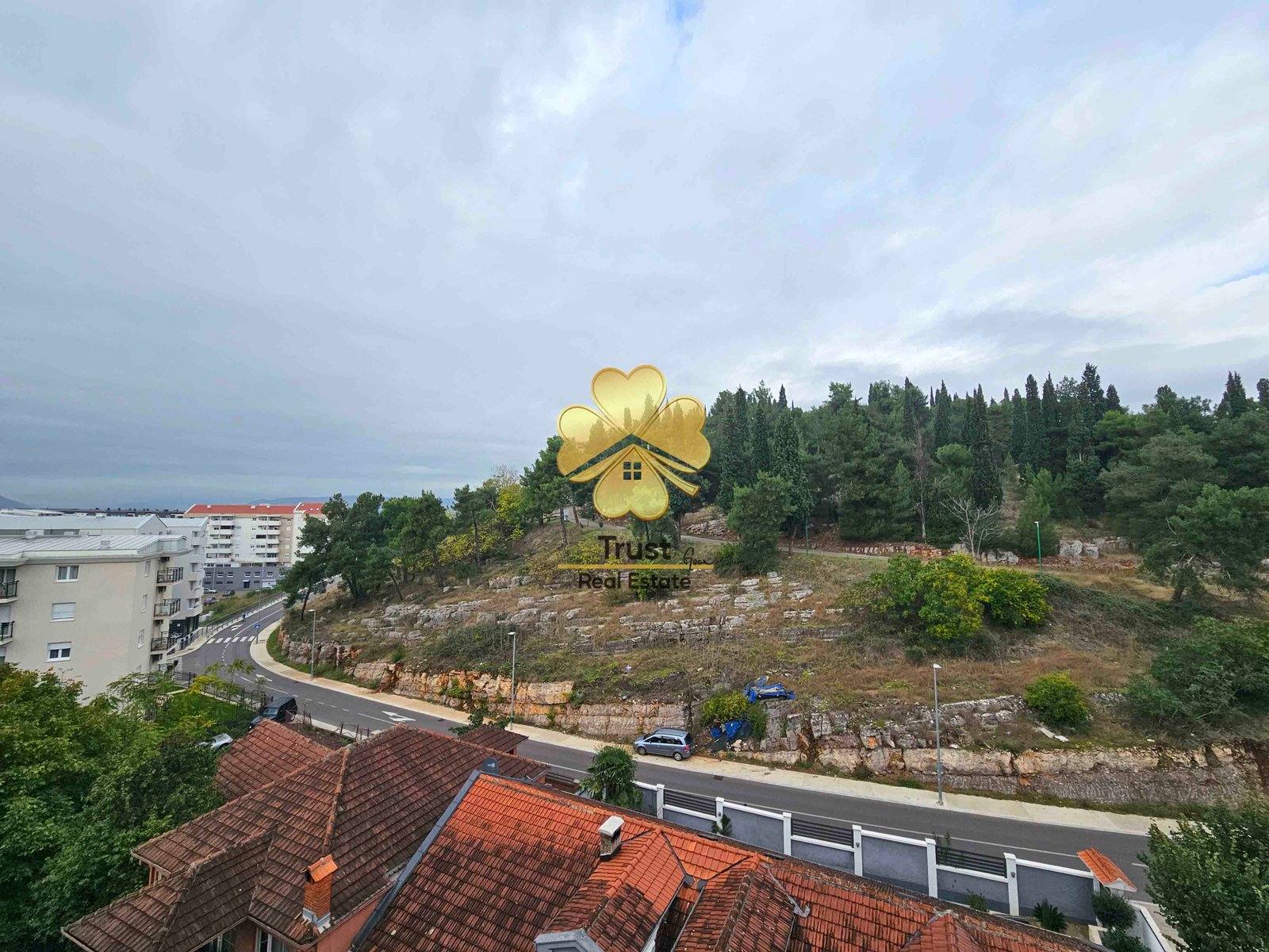 Dvosoban stan, Ljubovic, Podgorica, 69m2+ 19m2 — fotografija 10