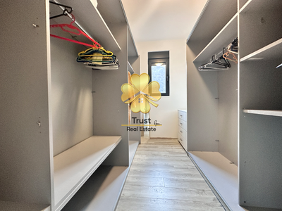 House for Rent in Tološi - 180m2