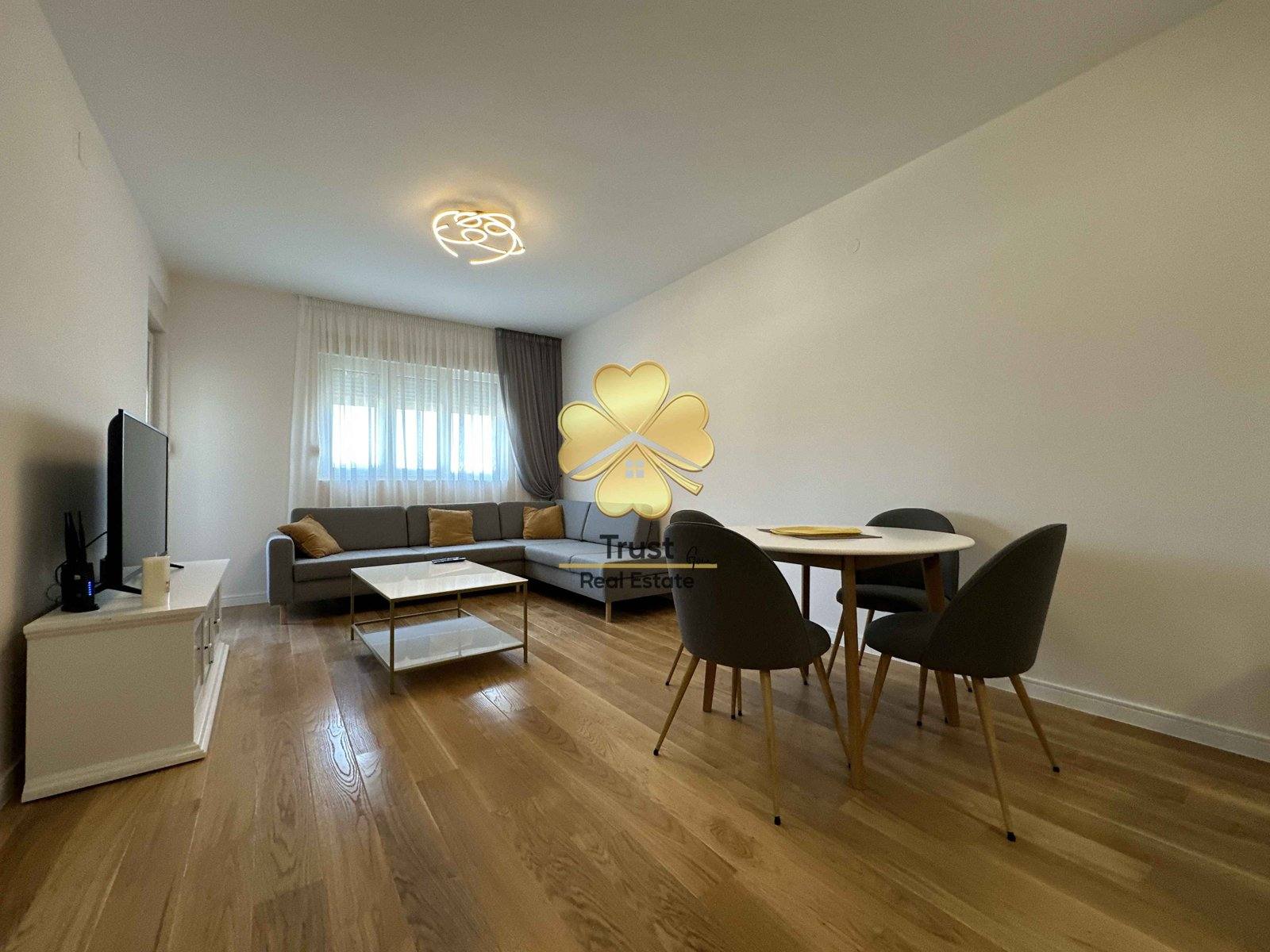 Dvosoban stan, Central Point, Podgorica, 70m2 — fotografija 2