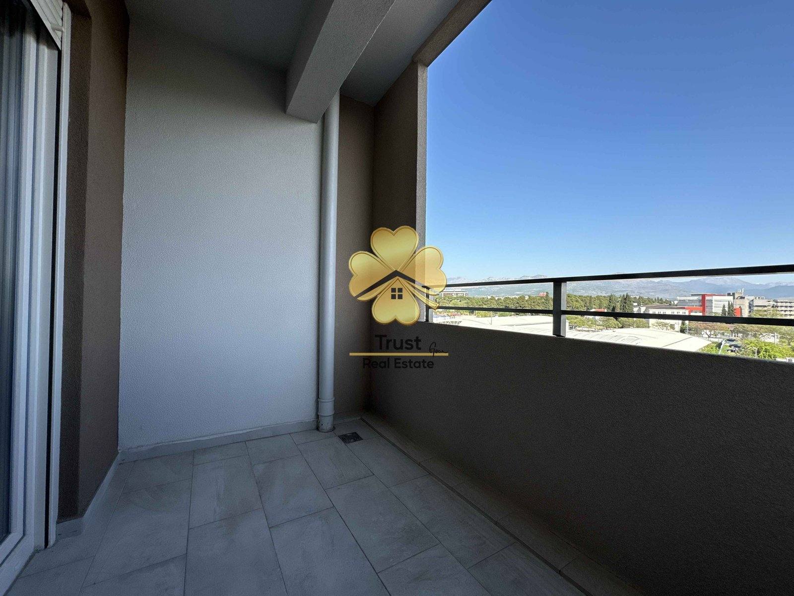 Dvosoban stan, Central Point, Podgorica, 70m2 — fotografija 12