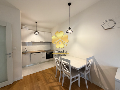 Modern 1-Bedroom Apartment for Rent in Central Point, 50m2