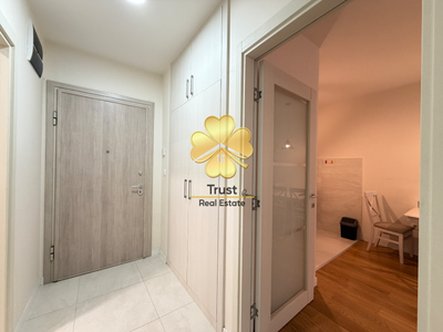 Modern 1-Bedroom Apartment for Rent in Central Point, 50m2