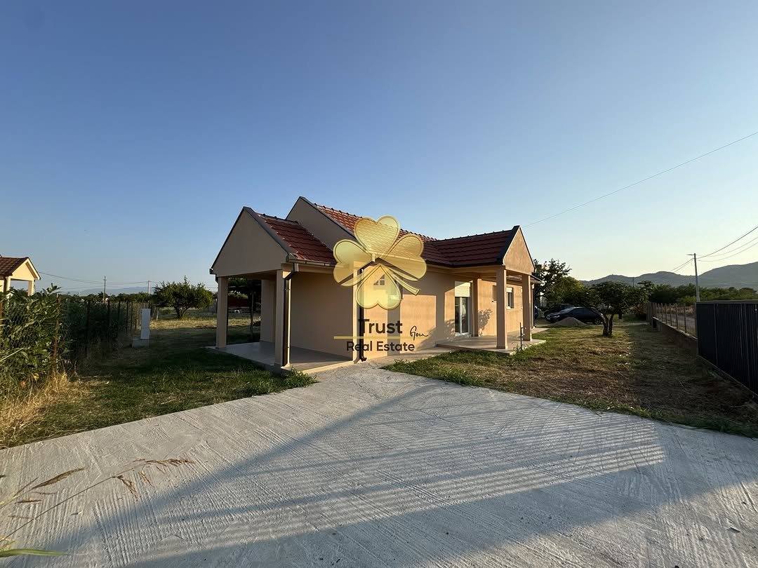 Izadaje se kuca, 80m2, Donji Kokoti, Podgorica — fotografija 9