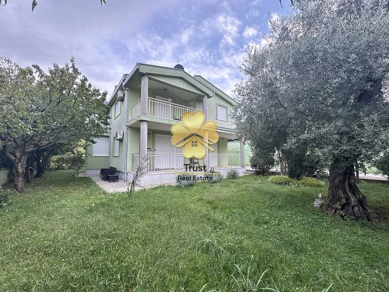 Kuća, 175m2, Vranjske Njive, Podgorica