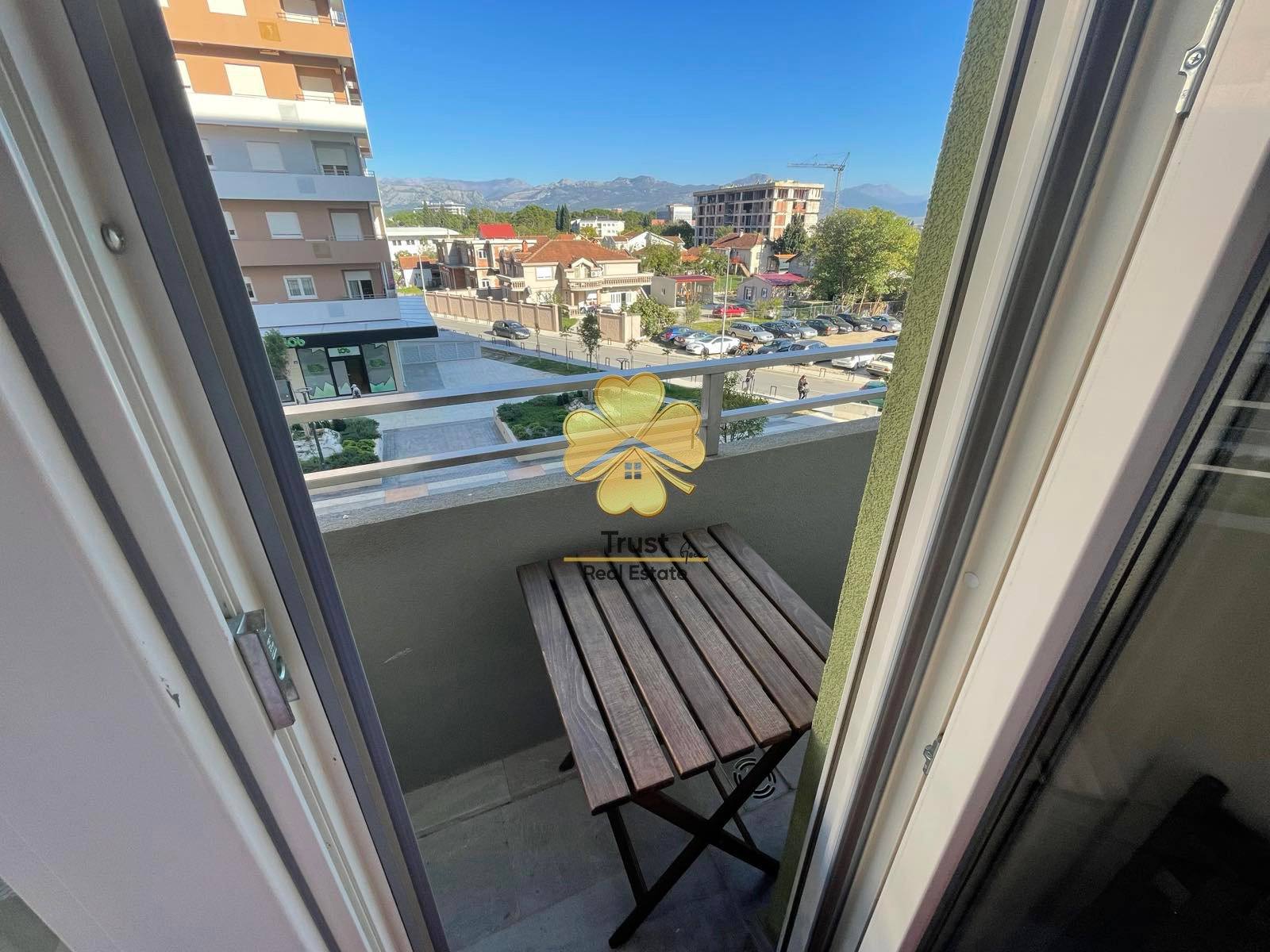 Jednosoban stan, Central Point, Podgorica, 45m2 — fotografija 12