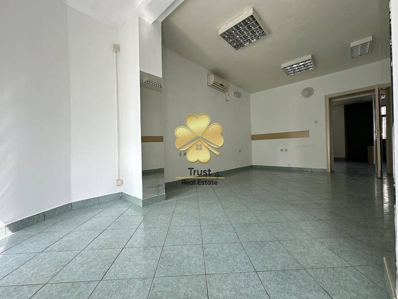 Poslovni prostor, Centar, Podgorica, 42m2