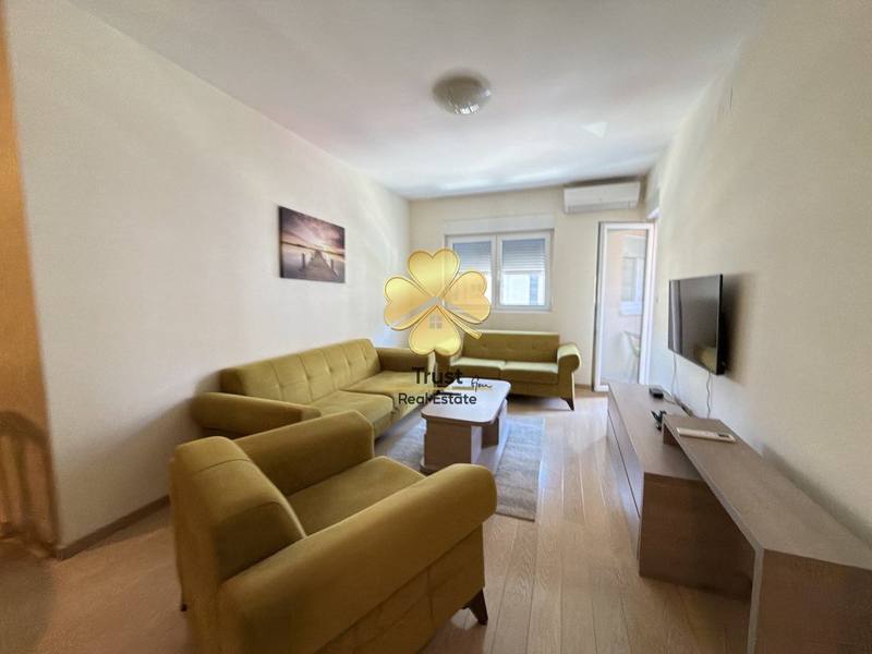 Dvosoban stan , 75m2, City kvart, Podgorica