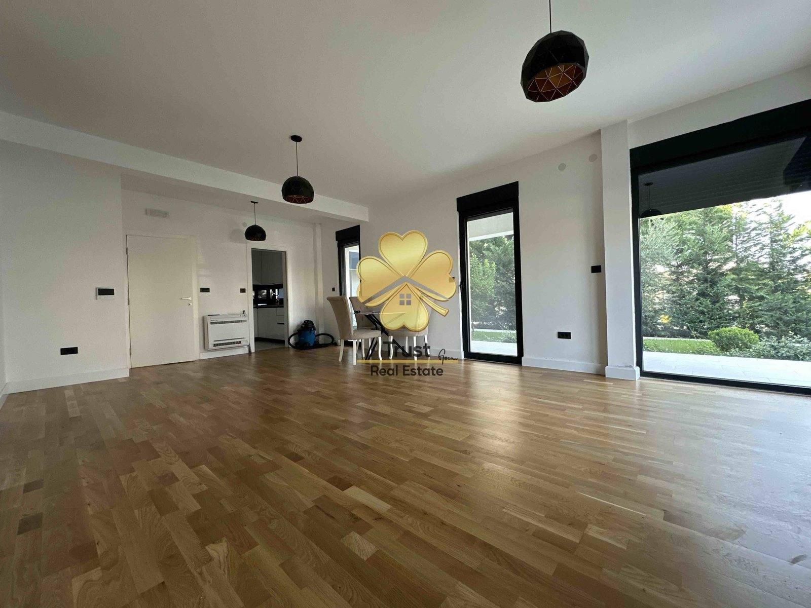Dvosoban stan, Blok 9, 100m2, Podgorica — fotografija 1