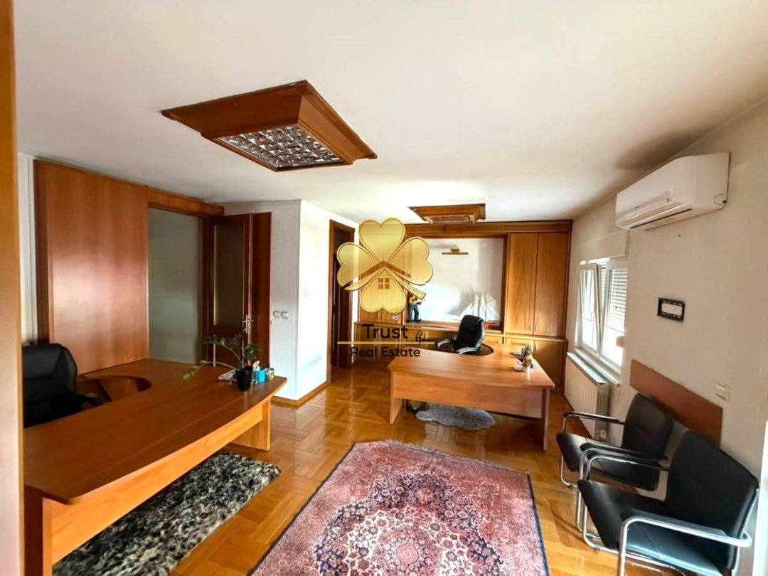 Poslovni prostor, 150m2, Stara Varos, Podgorica — fotografija 1