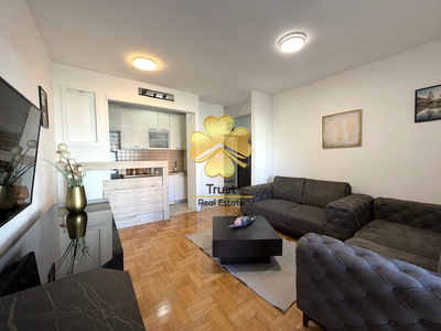 Cozy 1-Bedroom Apartment in Stari Aerodrom, 50m2