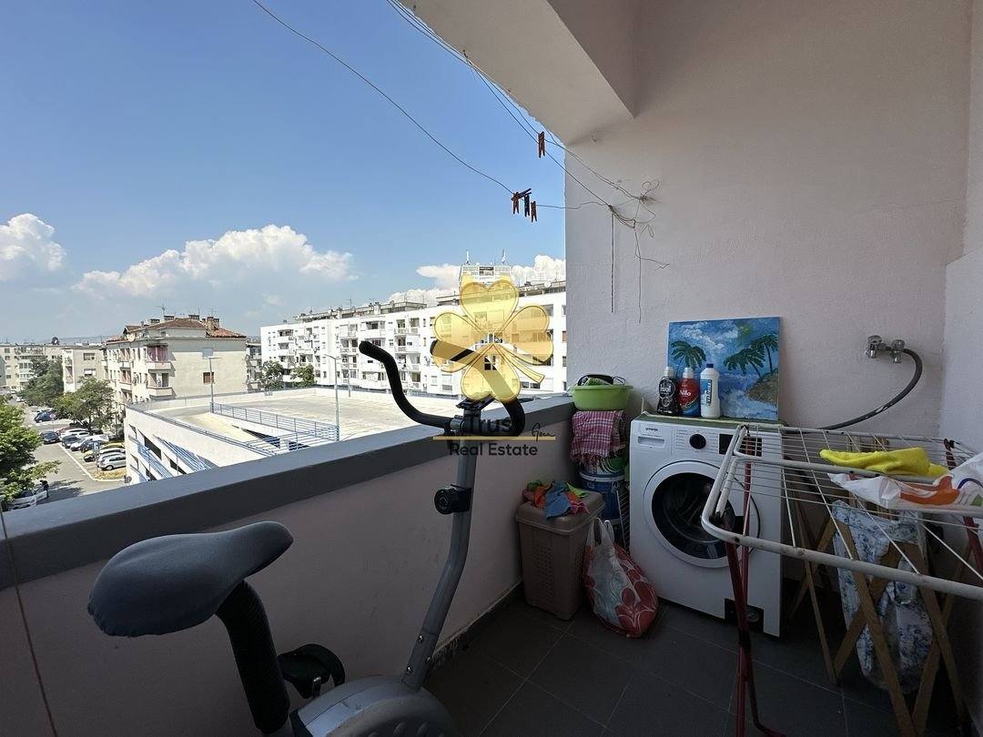 Jednosoban stan, Centar, Podgorica, 64m2 — fotografija 2