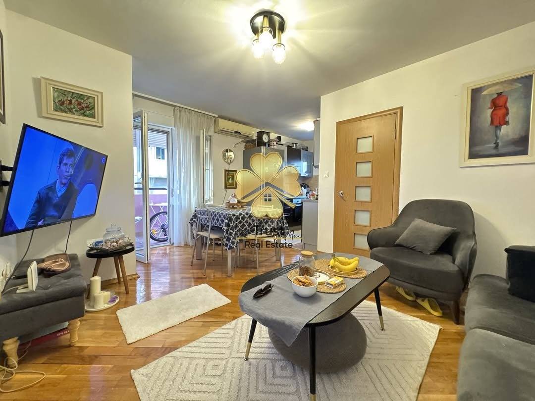 Dvosoban stan, Blok 9, Podgorica, 50m2 — fotografija 2