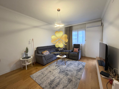 Modern 1-Bedroom Apartment for Rent in Central Point, 47m2